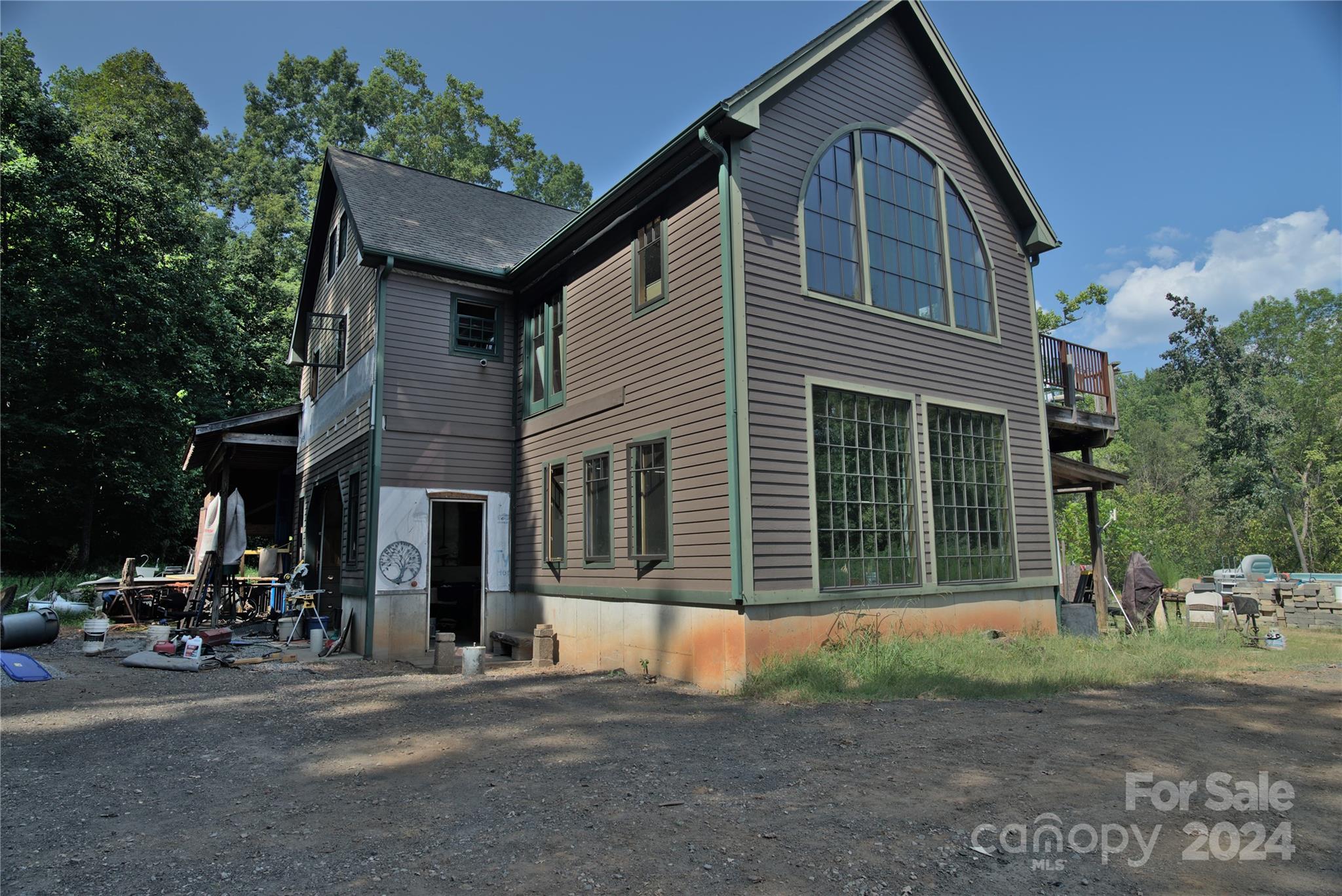 8693 Gilead Road Huntersville, NC 28078 - Photo 4 of 18 Gallery Image 4