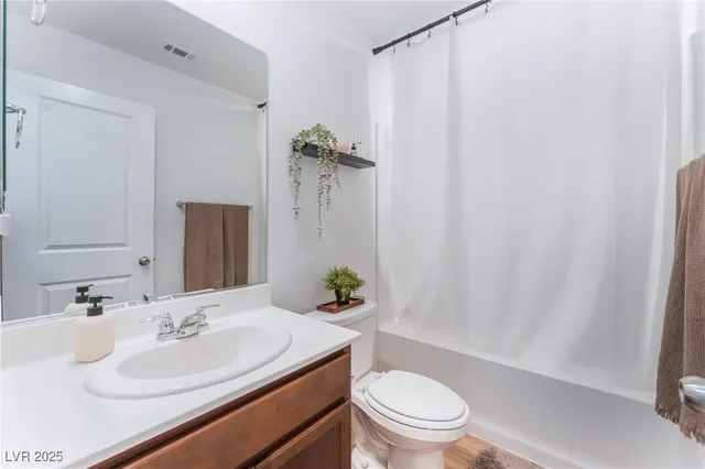 $470,000 | 6860 Toros Street, North Las Vegas, NV 89086