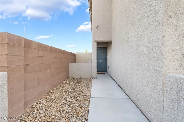 $470,000 | 6860 Toros Street, North Las Vegas, NV 89086