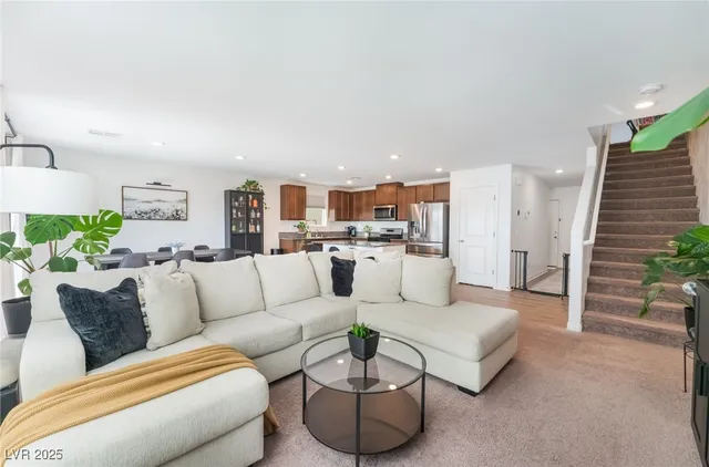 $470,000 | 6860 Toros Street, North Las Vegas, NV 89086