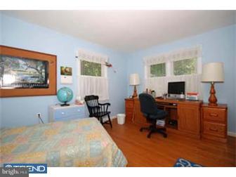120 Yale Square Swarthmore, PA 19081 - Photo 6 of 12 Bedroom 2