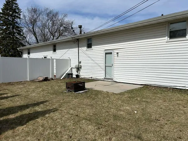 $369,900 | 703 Helena Street, De Pere, WI 54115
