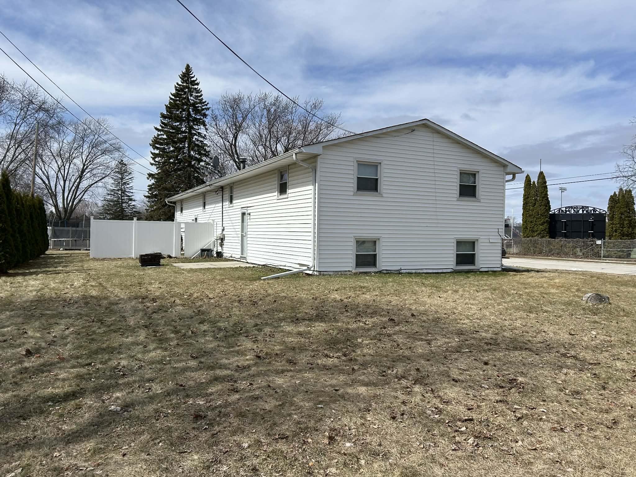 703 Helena Street De Pere, WI 54115 - Photo 15 of 16