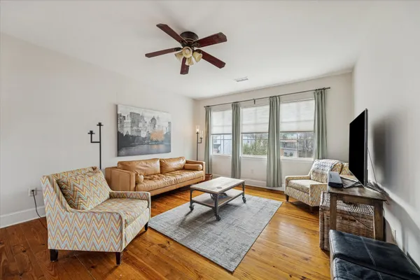 $1,400 | 725 Martin Street, Unit A, Houston, TX 77018