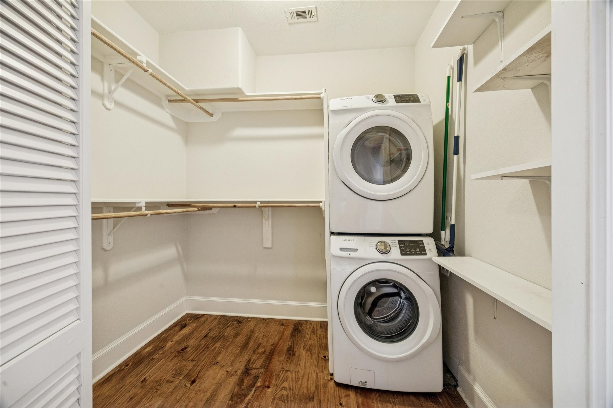 725 Martin Street, Unit A Houston, TX 77018 - Photo 3 of 10