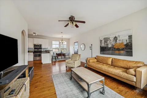 $1,400 | 725 Martin Street, Unit A, Houston, TX 77018