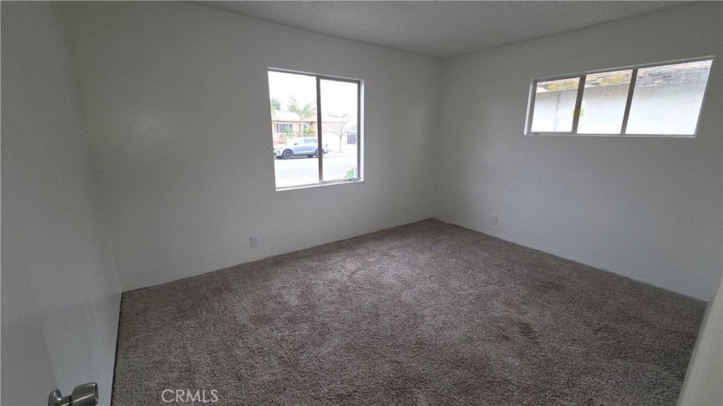 719 Erica Street Escondido, CA 92027 - Photo 5 of 27