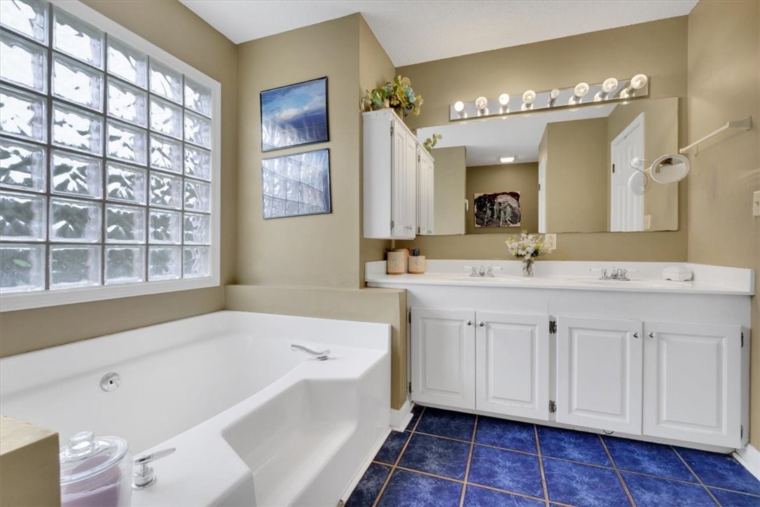 517 Bethlehem Ridge Road Pickens, SC 29671 - Photo 13 of 39