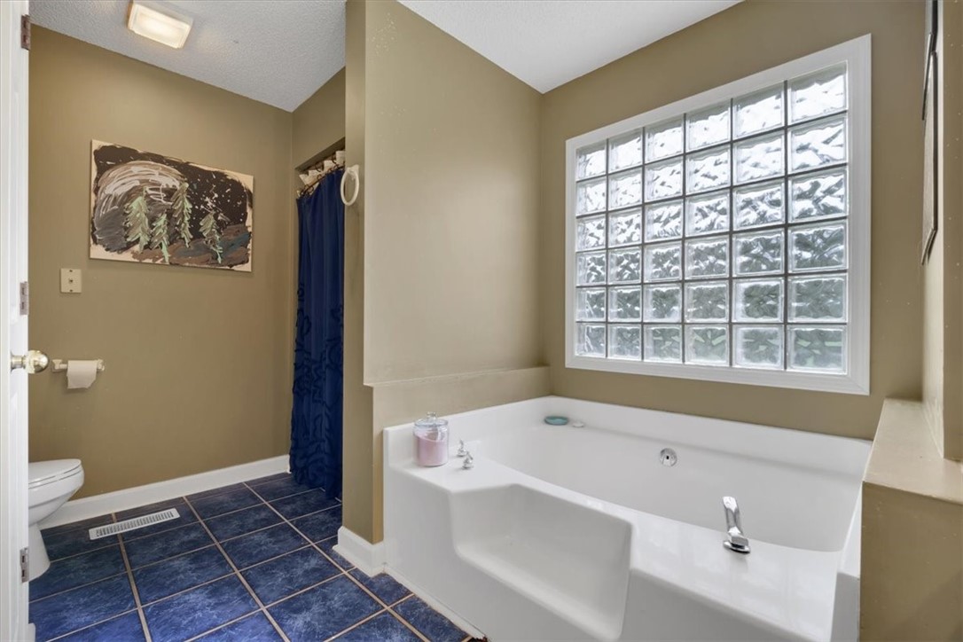 517 Bethlehem Ridge Road Pickens, SC 29671 - Photo 14 of 39