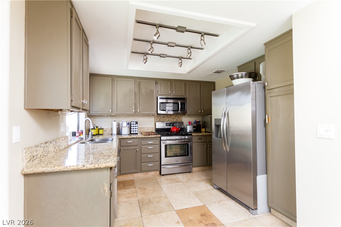 133 Coventry Circle Henderson, NV 89074 - Photo 25 of 99 Kitchen