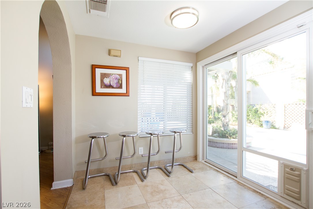 133 Coventry Circle Henderson, NV 89074 - Photo 31 of 99 Kitchen