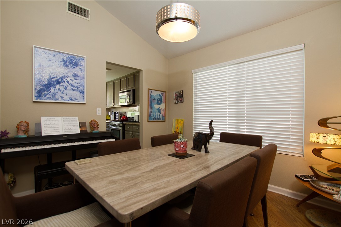 133 Coventry Circle Henderson, NV 89074 - Photo 32 of 99 Dining Room - art deco lighting does not stay