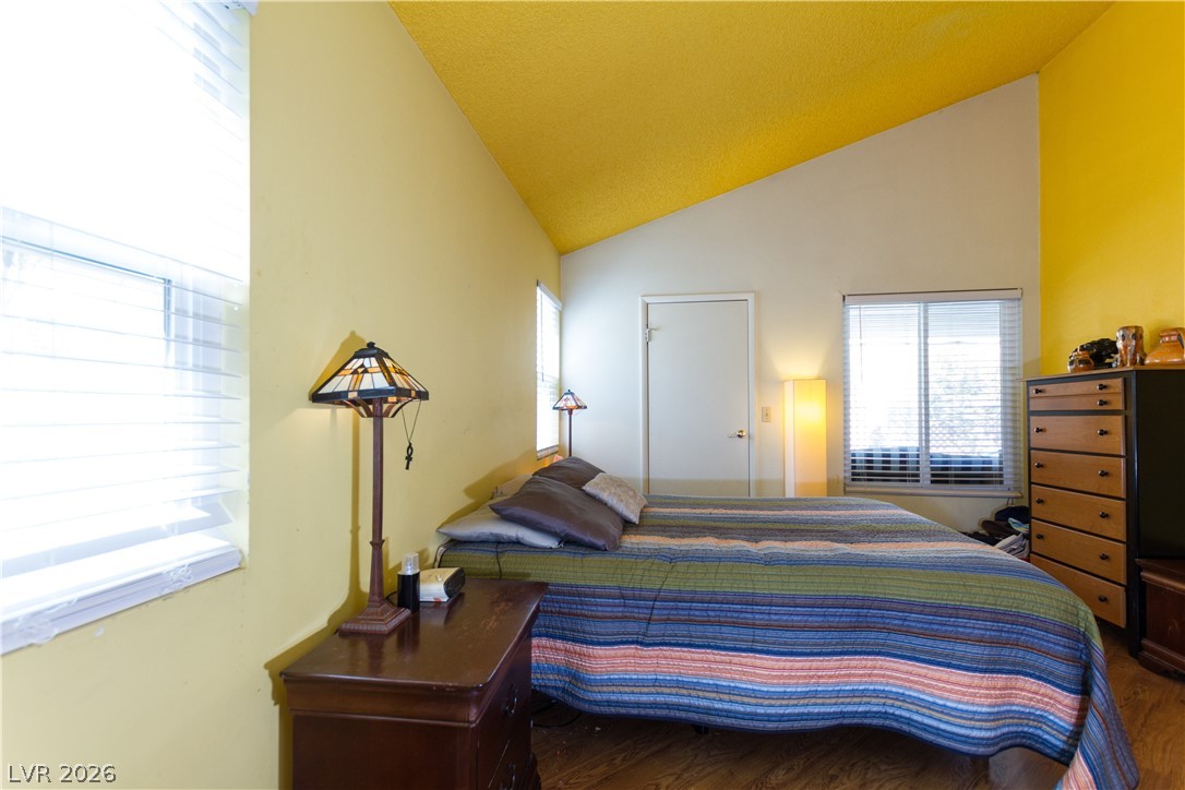 133 Coventry Circle Henderson, NV 89074 - Photo 40 of 99 Primary bedroom with custom paint