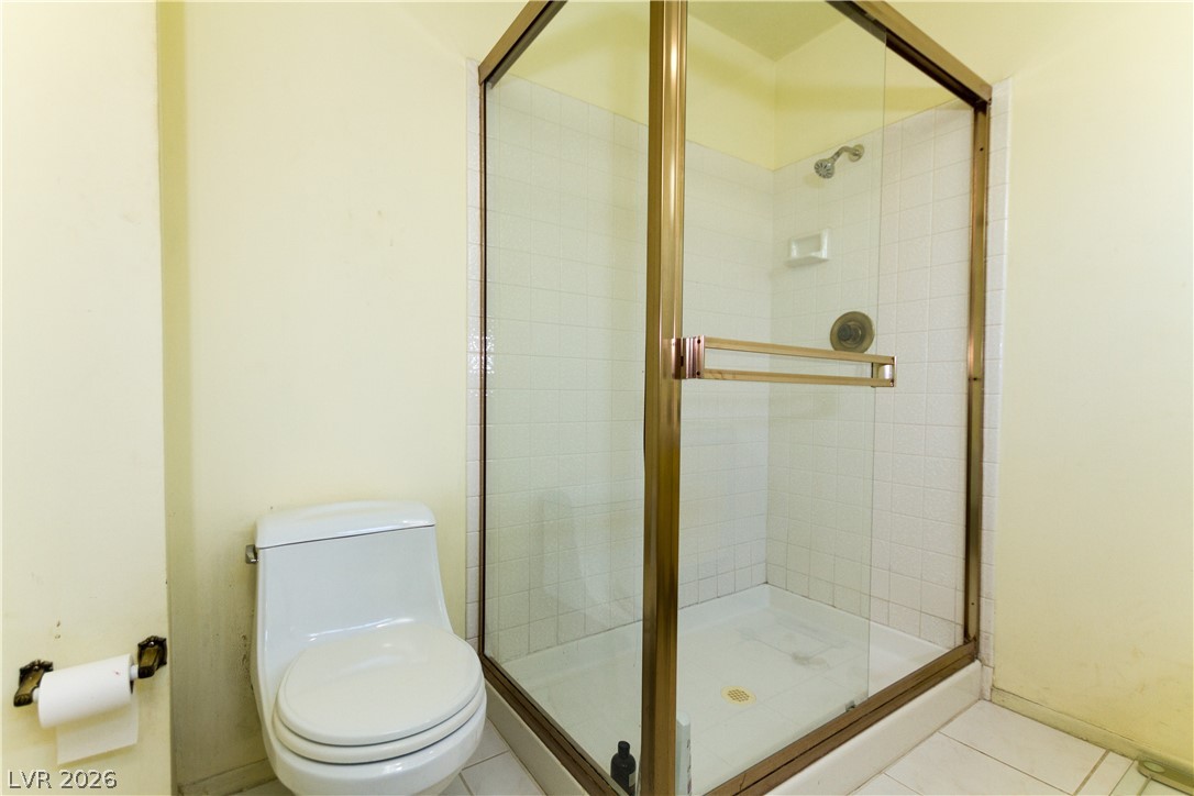 133 Coventry Circle Henderson, NV 89074 - Photo 45 of 99 Primary bathroom shower