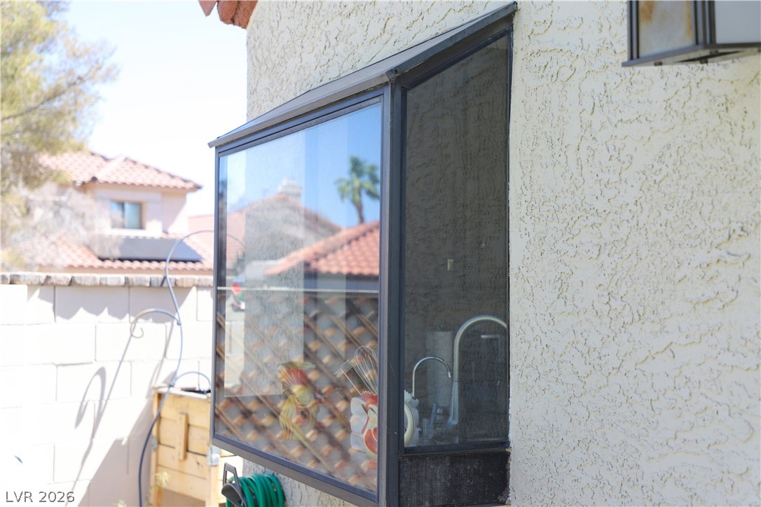 133 Coventry Circle Henderson, NV 89074 - Photo 75 of 99 Gardenbox Kitchen window.