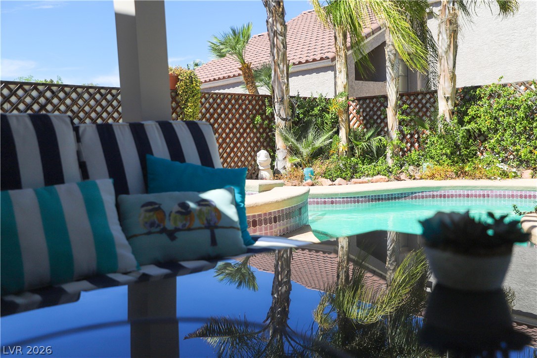133 Coventry Circle Henderson, NV 89074 - Photo 82 of 99 Patio & pool