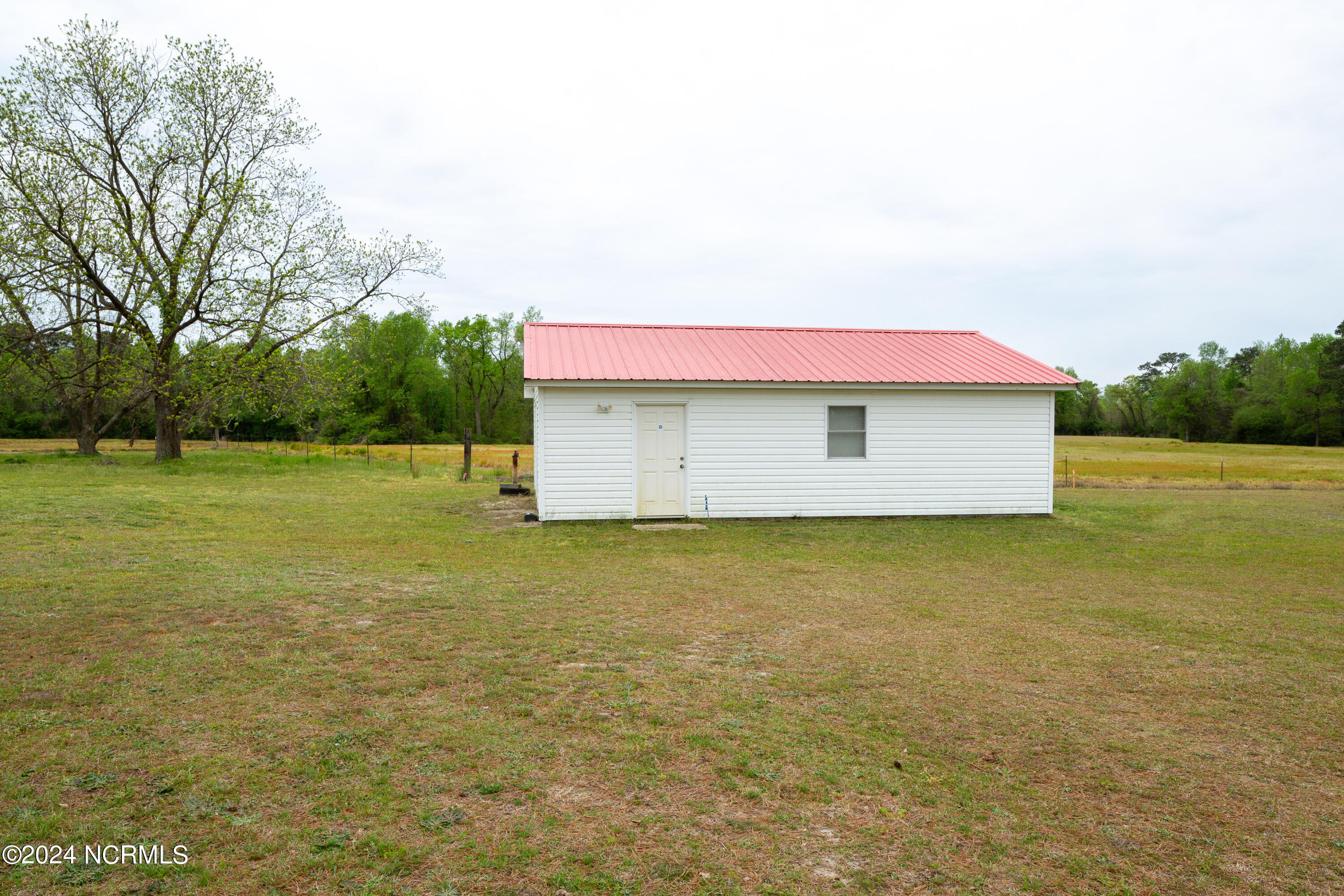 1680 Fleet Cooper Road Roseboro, NC 28382 - Photo 33 of 33 1680 Fleet Cooper Rd34