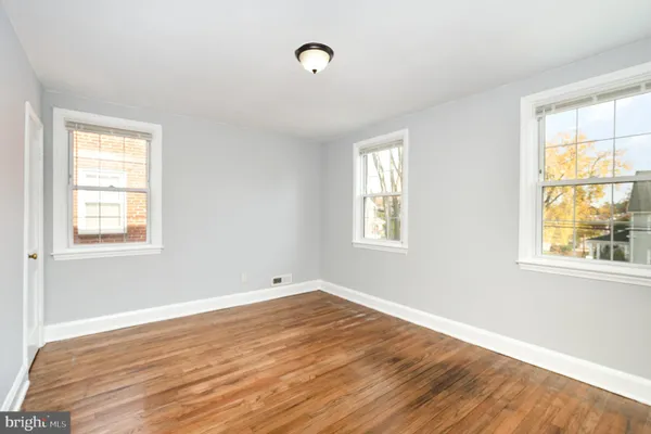 $2,500 | 218 Maryland Avenue, Towson, MD 21286