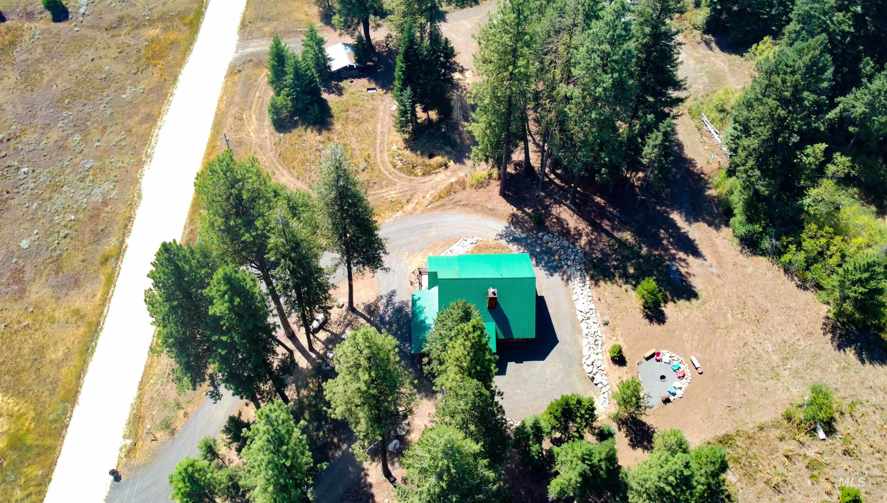 1539 West Mountain Road Cascade, ID 83611 - Photo 31 of 33 View of subject property