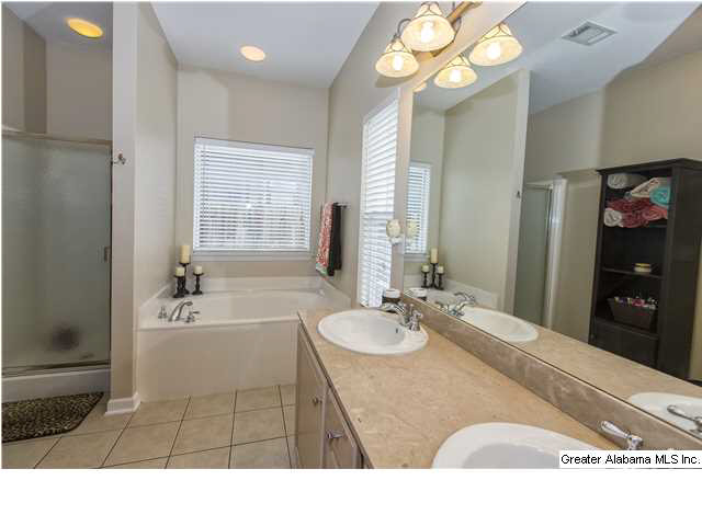 177 Highview Cove Pelham, AL 35124 - Photo 13 of 24