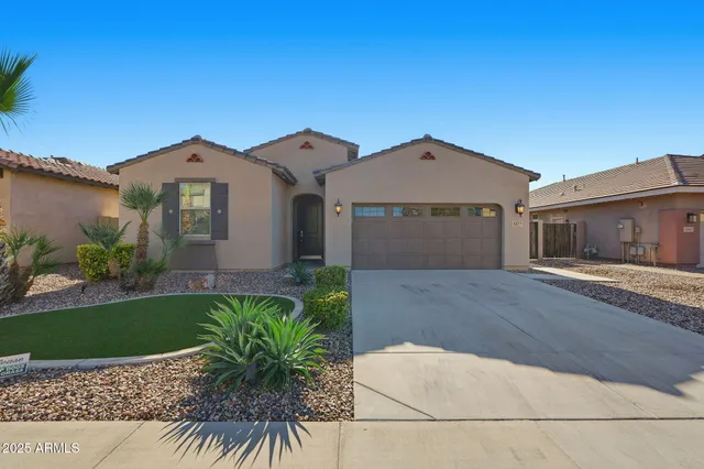 $635,000 | 3377 East Tiffany Court, Gilbert, AZ 85298
