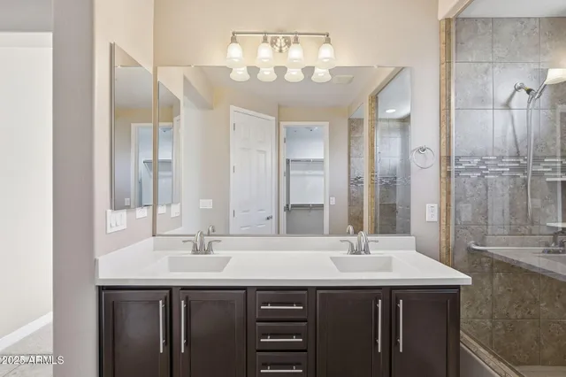 $635,000 | 3377 East Tiffany Court, Gilbert, AZ 85298