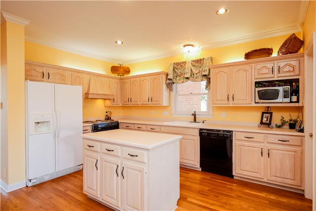 125 Lake Wood Road Lebanon, TN 37087 - Photo 8 of 20 Gallery Image 8