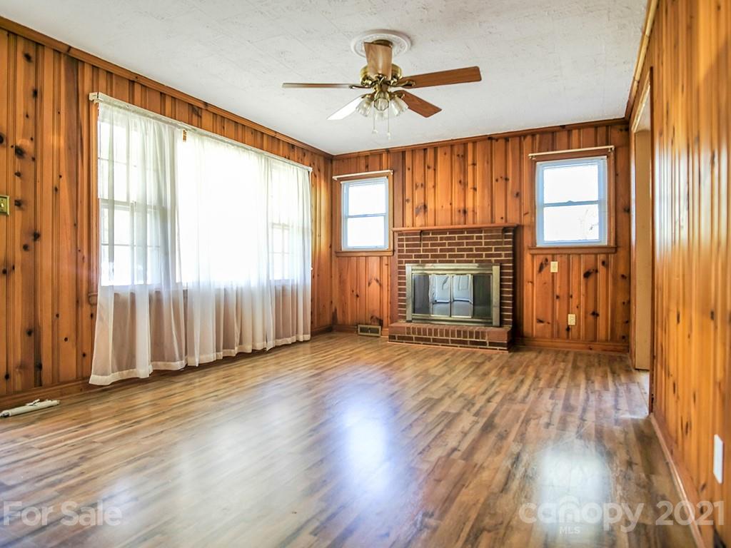 315 Smith Road Mount Holly, NC 28120 - Photo 3 of 29 Gallery Image 3