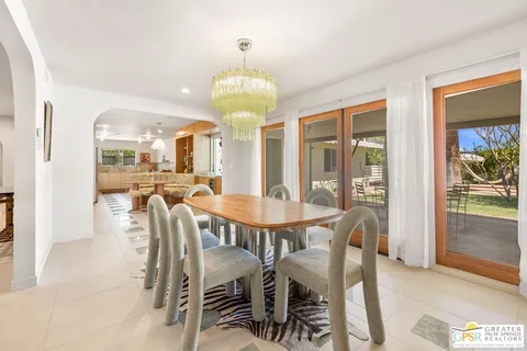 $1,279,000 | 298 North Farrell Drive, Palm Springs, CA 92262