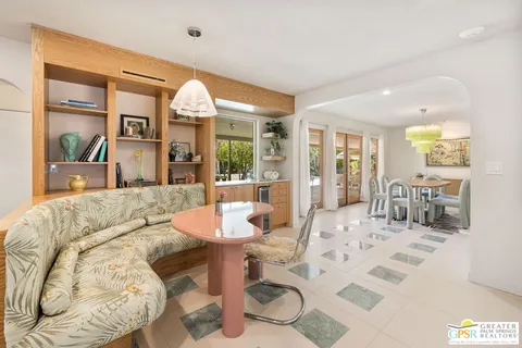 $1,279,000 | 298 North Farrell Drive, Palm Springs, CA 92262