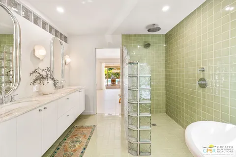 $1,279,000 | 298 North Farrell Drive, Palm Springs, CA 92262