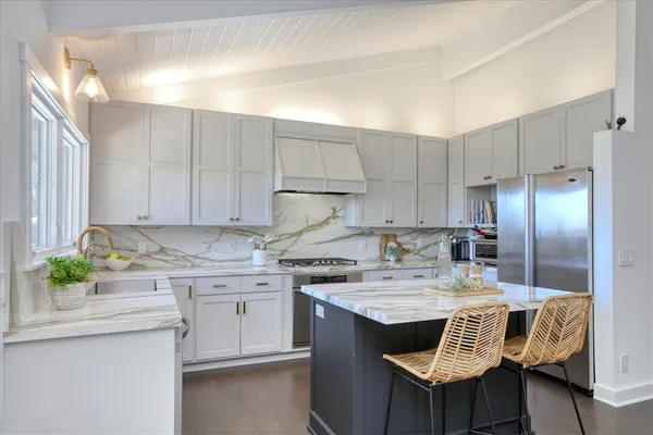 $1,695,000 | 2103 Benson Avenue, Cambria, CA 93428