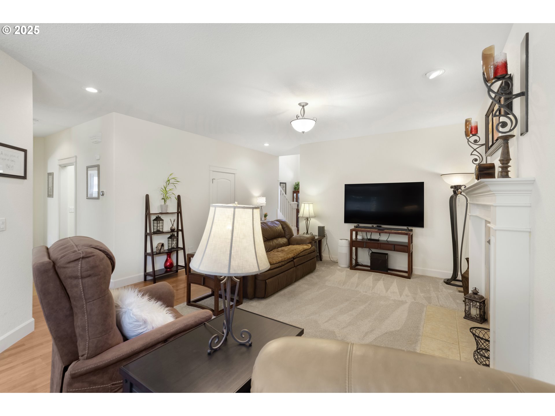 3369 Falcon Drive Springfield, OR 97477 - Photo 14 of 47 a living room with furniture and a flat screen tv