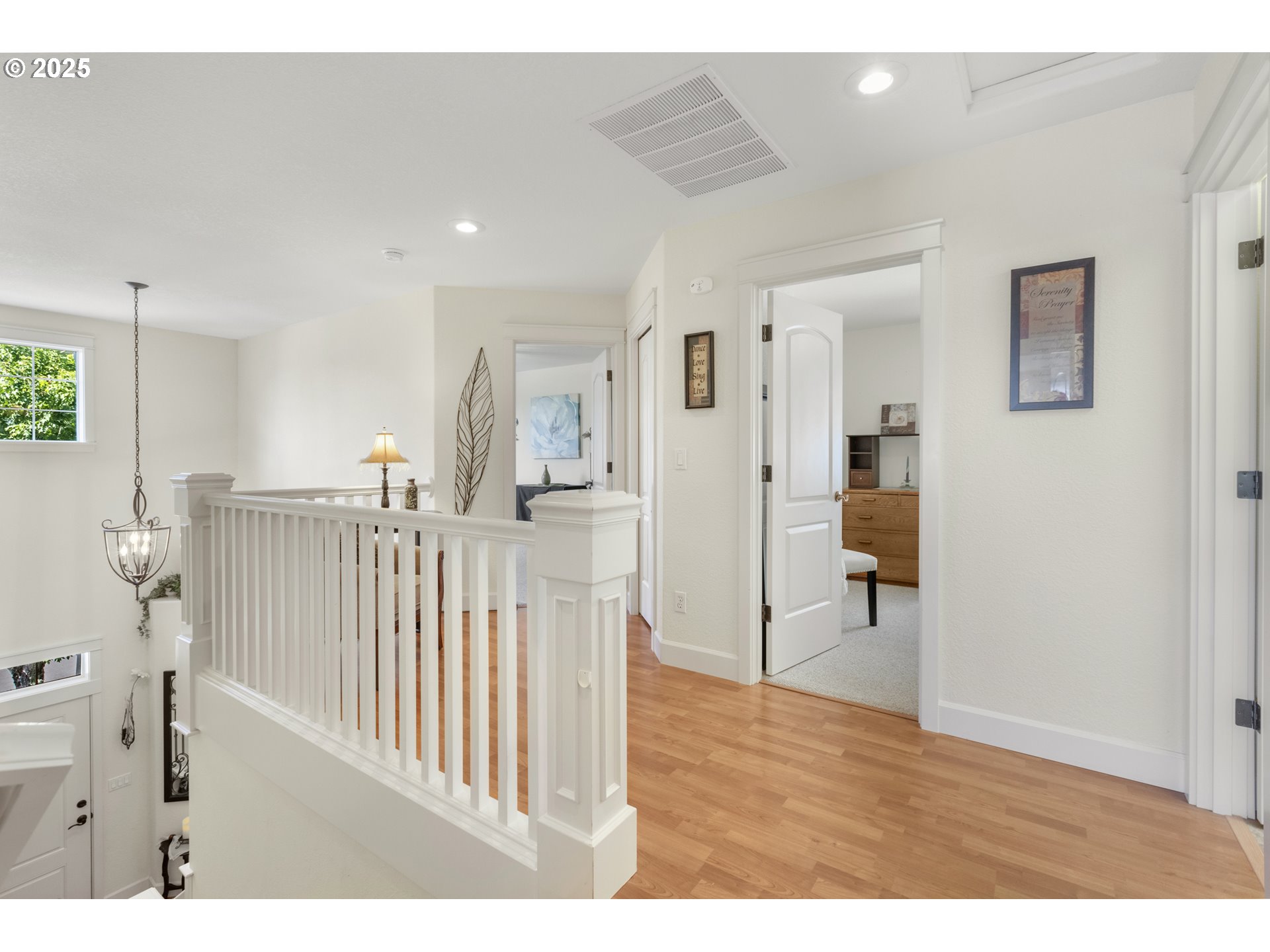 3369 Falcon Drive Springfield, OR 97477 - Photo 30 of 47 a view interior of a house and wooden floor