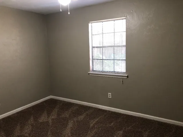 $995 | 153 Belmont Road, Unit B, Tallahassee, FL 32301