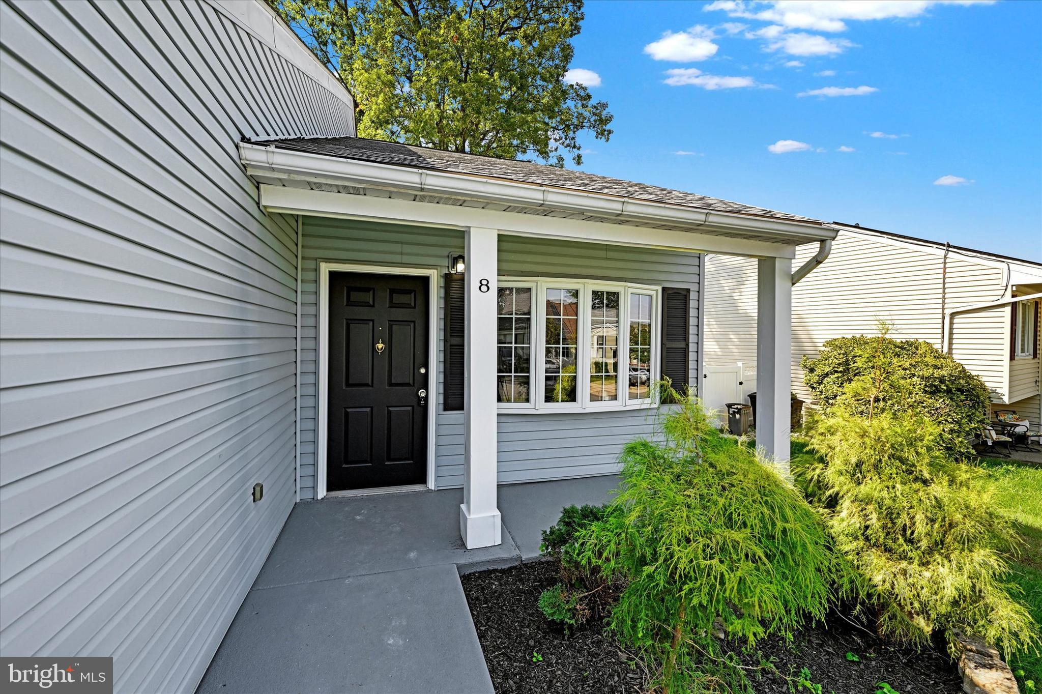 8 Lomond Court Rosedale, MD 21237 - Photo 4 of 23 Gallery Image 4