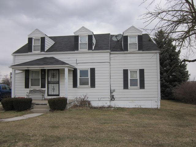 1328 Samaria Road Temperance, MI 48182 - Photo 2 of 8 20355318-1.JPG