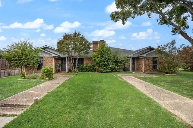 $2,300 | 2035 Teton Place, Unit B, Carrollton, TX 75006