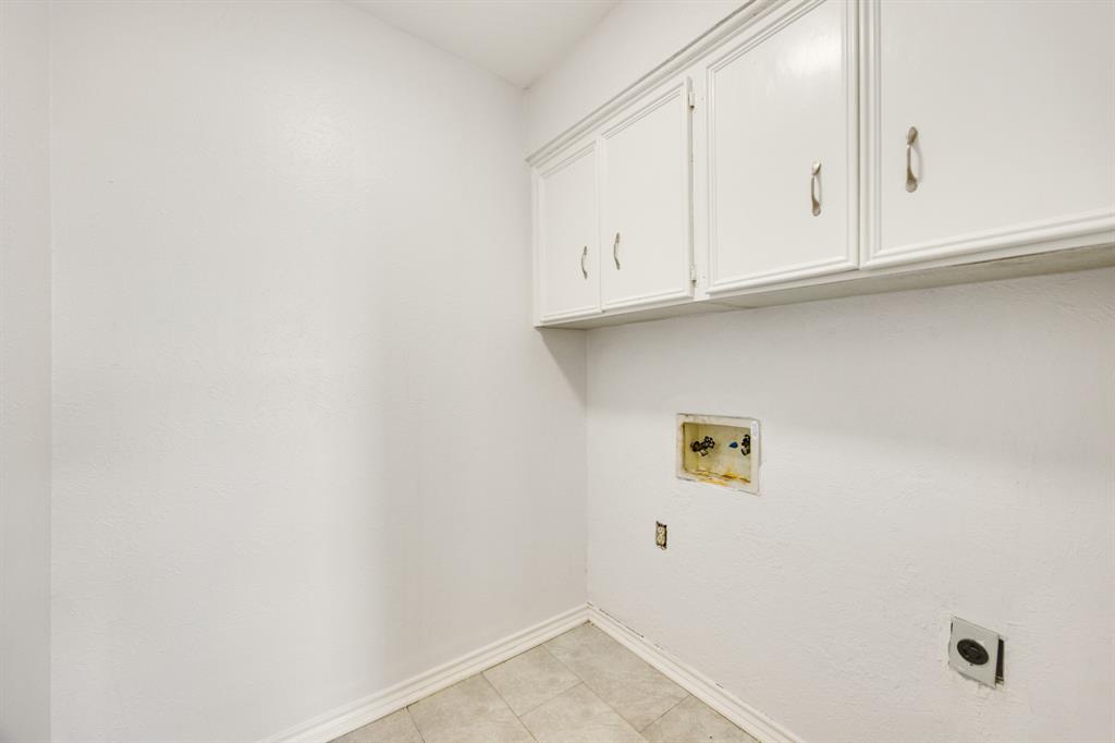 2035 Teton Place, Unit B Carrollton, TX 75006 - Photo 12 of 23