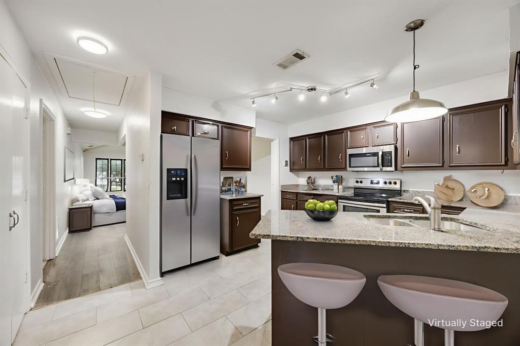 2035 Teton Place, Unit B Carrollton, TX 75006 - Photo 9 of 23