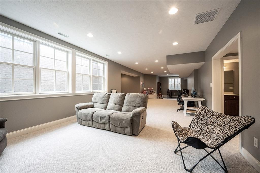 10347 Strongbow Road Fishers, IN 46040 - Photo 45 of 60 Gallery Image 45