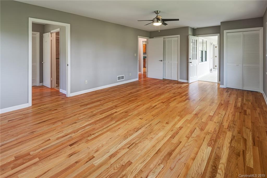 17 Pine Hill Road Fairview, NC 28730 - Photo 22 of 41 Gallery Image 22