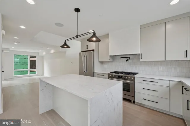 $975,000 | 612 Brenna Walk, Philadelphia, PA 19123