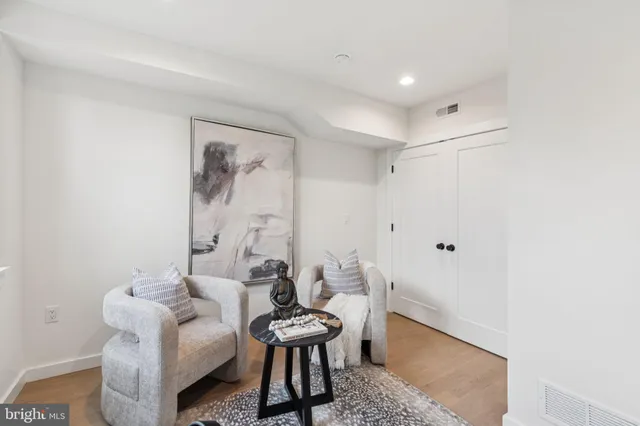 $975,000 | 612 Brenna Walk, Philadelphia, PA 19123