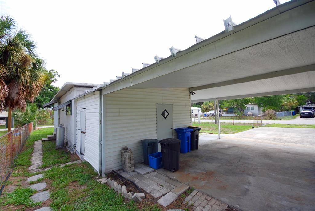 8810 Cobb Road Riverview, FL 33578 - Photo 18 of 24