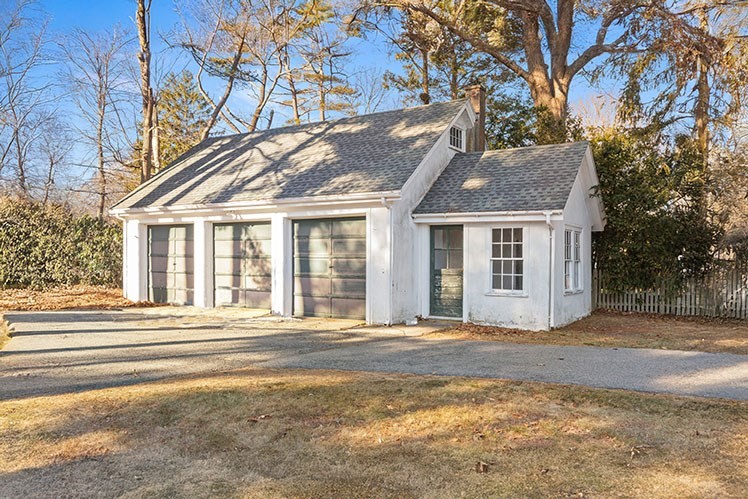 64 West Street Beverly, MA 01915 - Photo 2 of 2