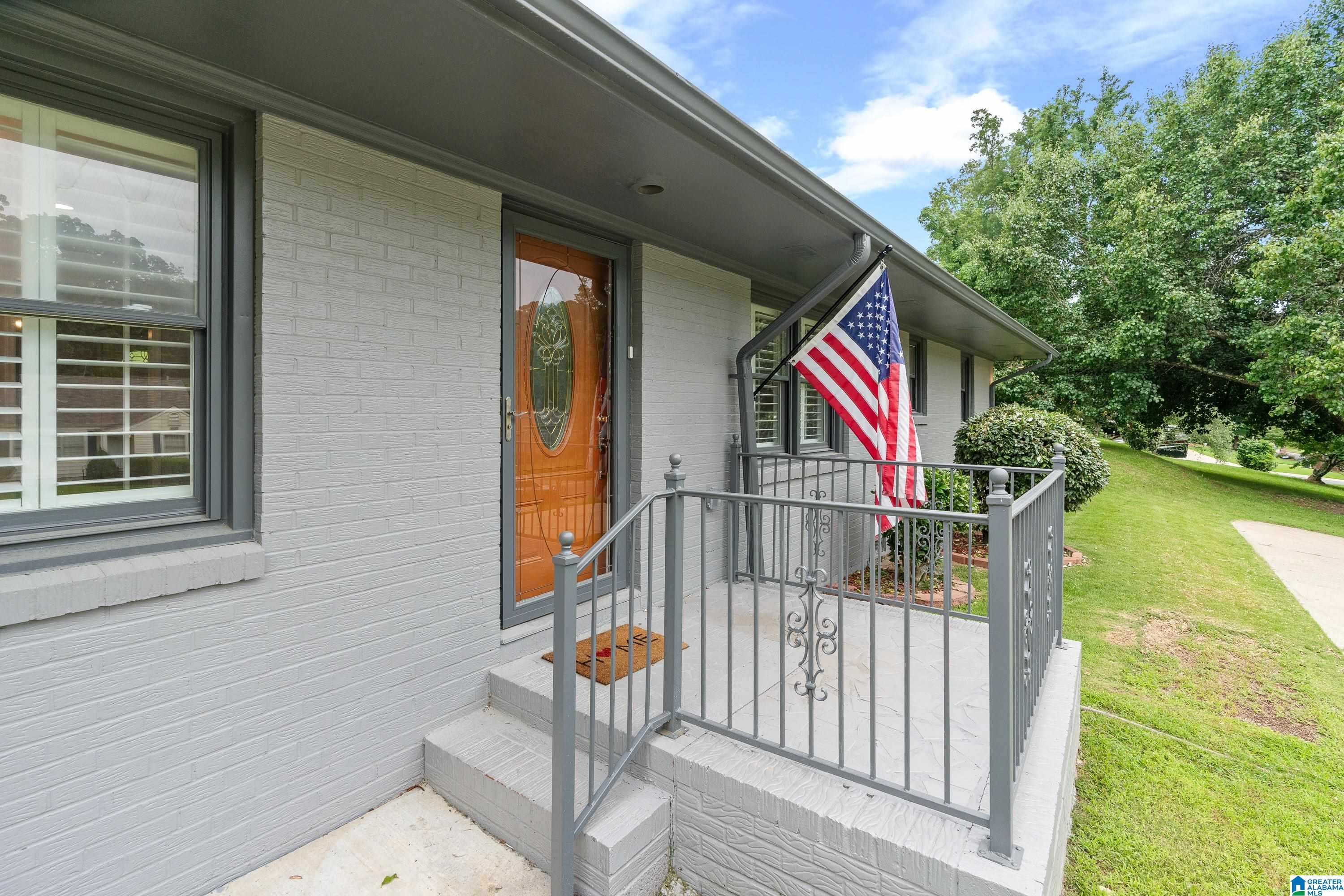 105 Woodland Road Bessemer, AL 35020 - Photo 2 of 38