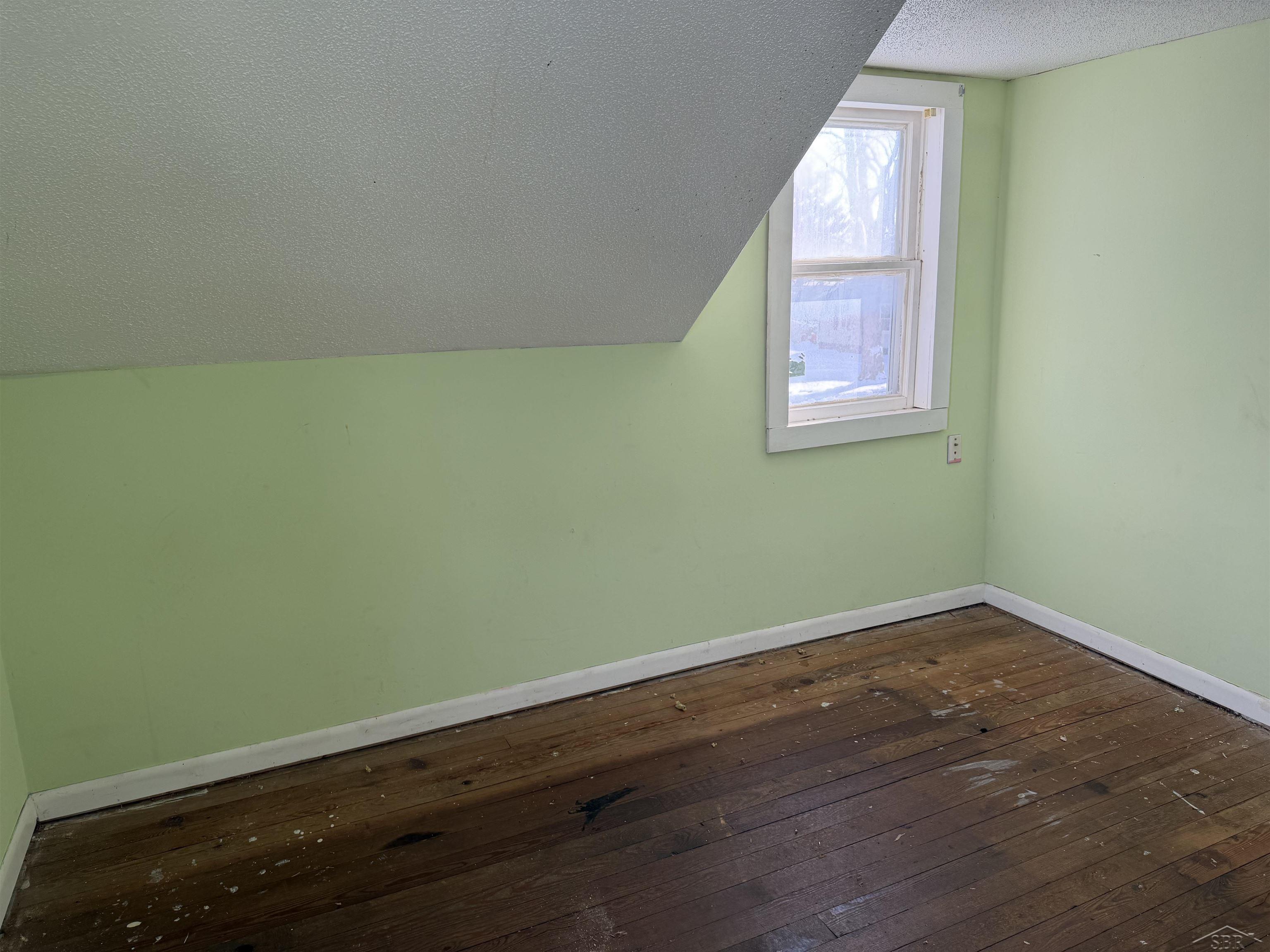 410 Mercer Street Pinconning, MI 48650 - Photo 7 of 12