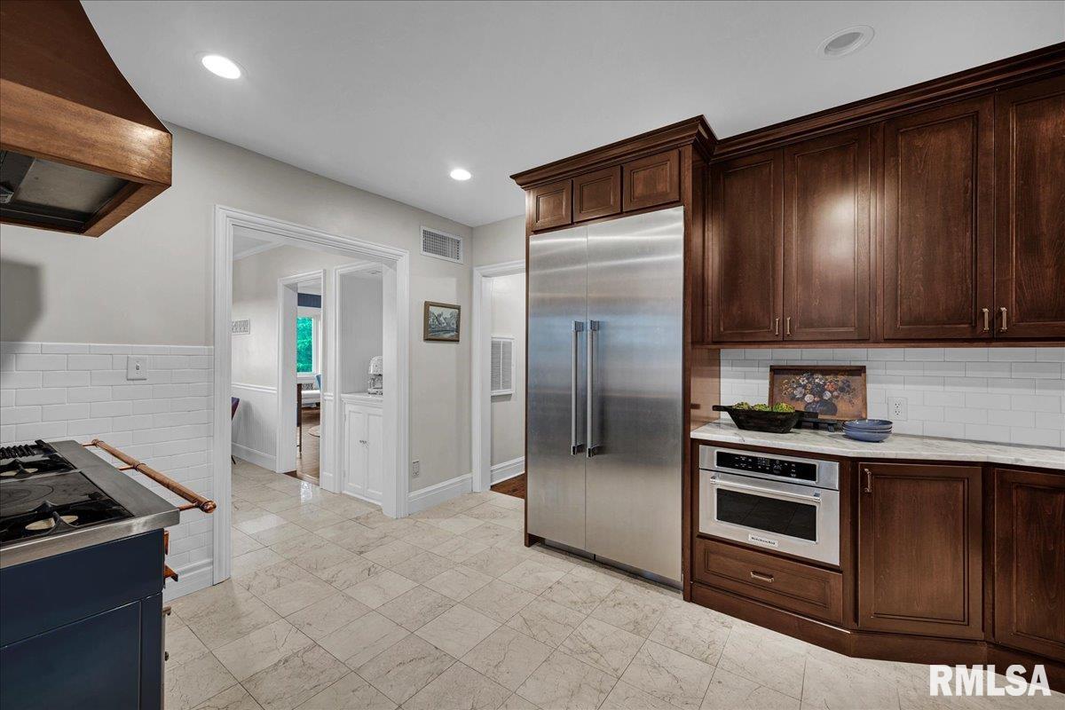 5128 North Prospect Road Peoria Heights, IL 61616 - Photo 23 of 74 Gallery Image 23