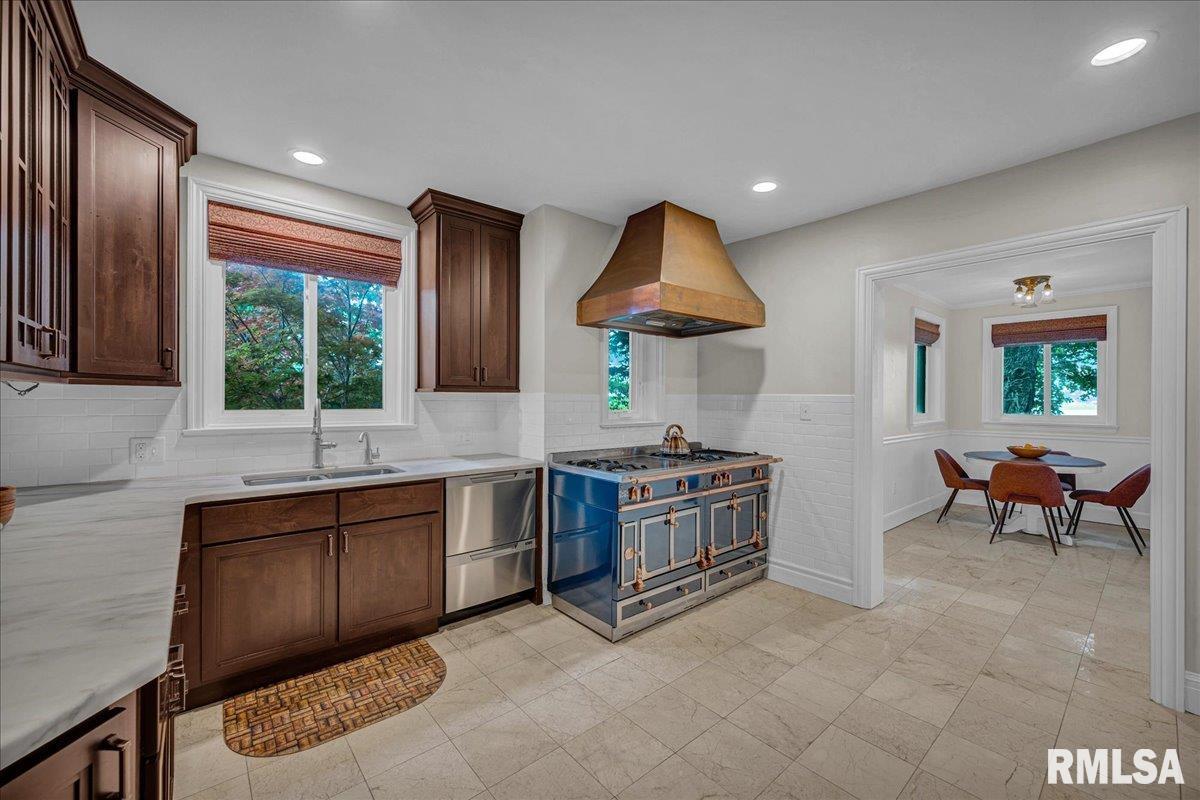 5128 North Prospect Road Peoria Heights, IL 61616 - Photo 25 of 74 Gallery Image 25